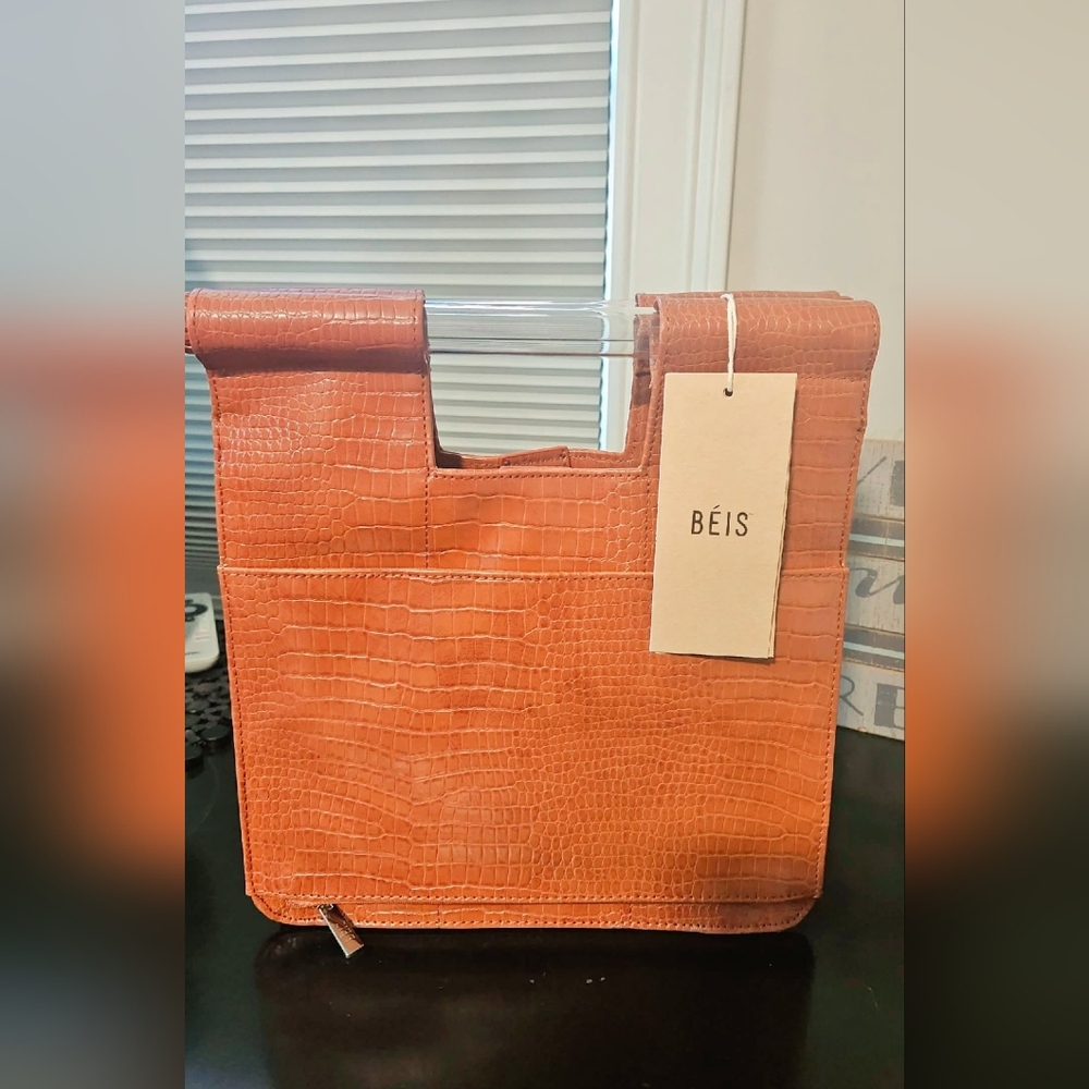 BEIS NWT COGNAC  Crocodile-Embossed Crossbody